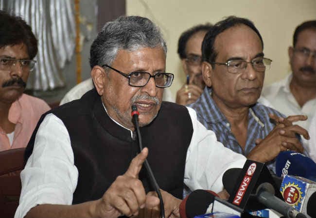 क्या नीतीश कुमार मद्य उत्पाद निषेध मंत्री को करेंगे बर्खास्त : BJP