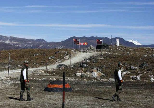 चीन की सीमा से लगे भारतीय गांवों में आया संदिग्ध फोन, पूछा – सेना की आवाजाही का समय