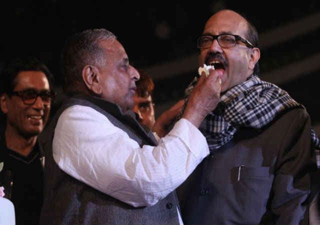 समाजवादी पार्टी में अमर सिंह की वापसी, मुलायम ने बनाया राज्यसभा उम्मीदवार