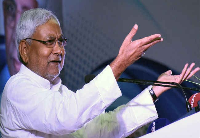 भाजपा-संघ की नीतियों के विरुद्ध एकजुटता में साथ हैं ममता : सीएम नीतीश