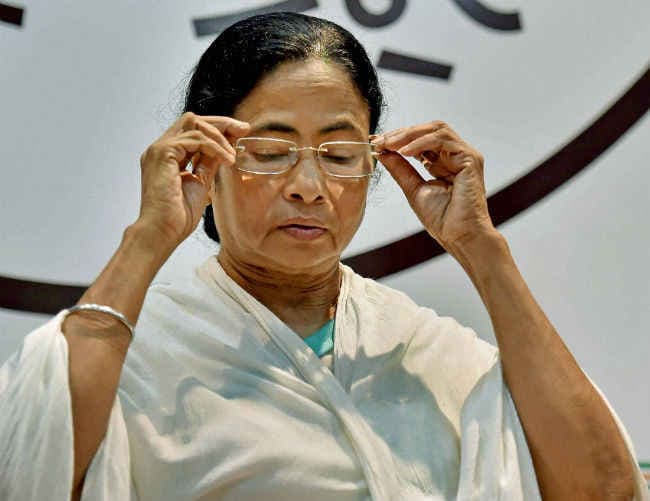 विधायक दल की नेता चुनीं गयीं ममता बनर्जी