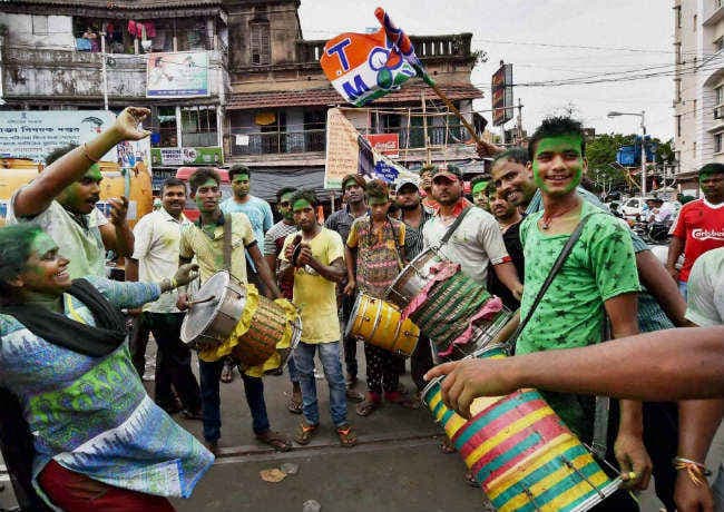 ‘तृणमूल कार्यकर्ताओं'' ने थाने में की तोडफोड, चार पुलिसकर्मी जख्मी