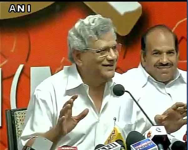 केरल के फिदेल कास्त्रो हैं अच्युदानंदन, मुख्यमंत्री होंगे पी विजयन : सीताराम येचुरी