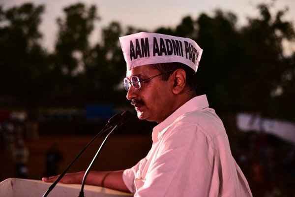 बोले केजरीवाल- कांग्रेस, भाजपा का संबंध पति-पत्नी जैसा