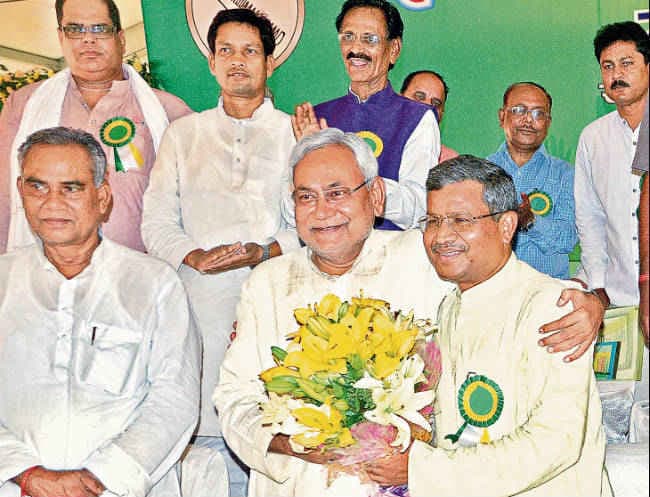 रांची में झाविमो के महाधिवेशन में CM नीतीश ने भाजपा पर बोला हमला, कहा- ये किसी के नहीं, इन्हें सिर्फ कुरसी चाहिए