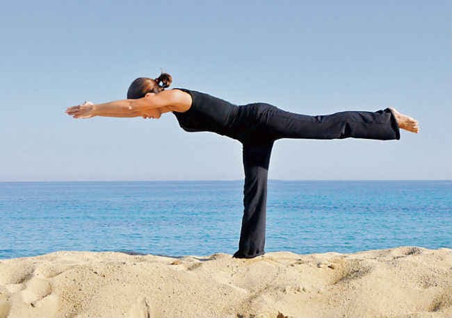 एक पादासन से बढ़ता है संतुलन