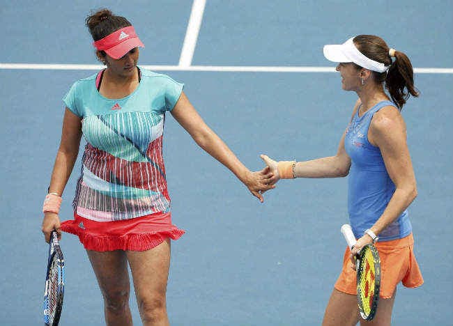 सानिया और मार्टिना की जोड़ी फ्रेंच ओपन के दूसरे दौर में