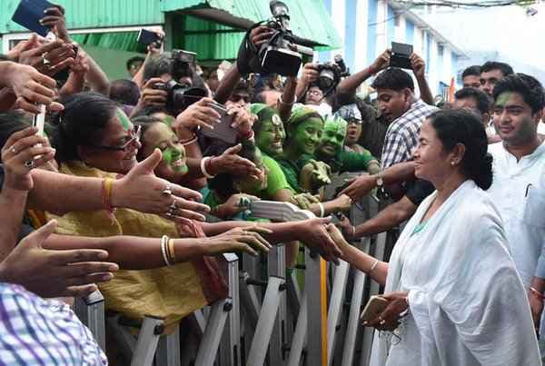 रेड रोड पर शपथ ग्रहण समारोह की तैयारियां जोरों पर, आयेंगे नीतीश, फारुख, पटेल और पीयूष गोयल