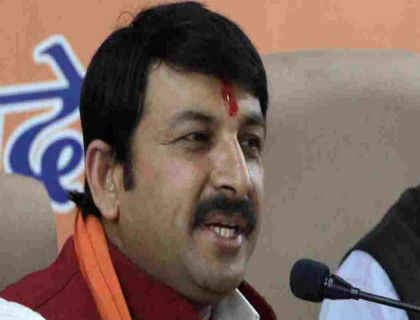 BJP सांसद मनोज तिवारी पर जालसाजी और ठगी का मुकदमा, पढ़ें