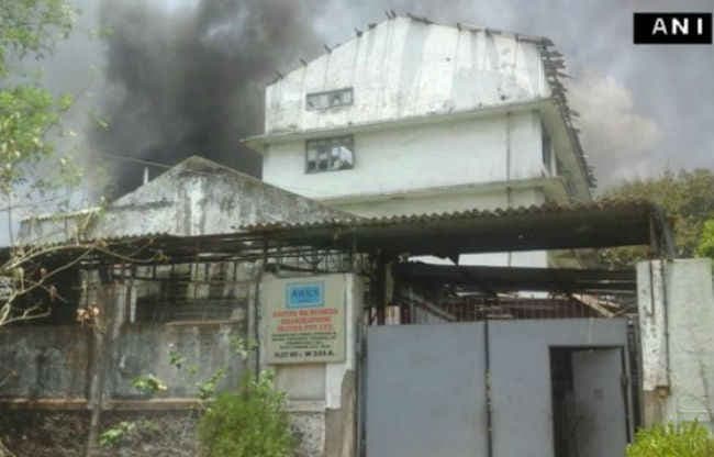 मुंबई के केमिकल फैक्ट्री में विस्फोट, तीन कामगारों की मौत