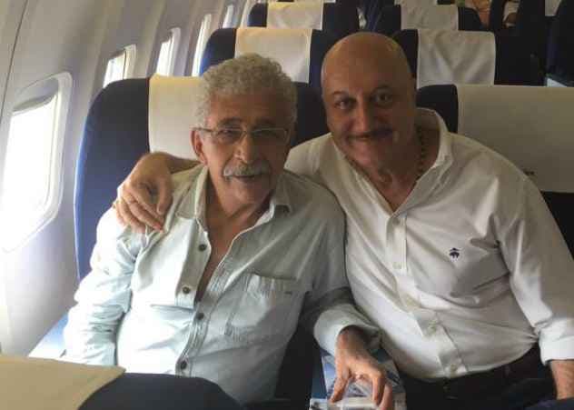 कश्मीरी पंडित के मुद्दे पर अनुपम खेर और नसीरुद्दीन शाह  में ठनी