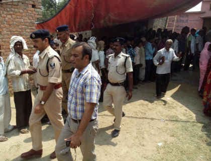 बिहार : पंचायच चुनाव रंजिश में युवक की हत्या, मतगणना केंद्र पर रोड़ेबाजी