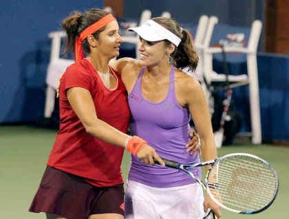 फ्रेंच ओपन: तीसरे राउंड में हारी सानिया और मार्टिना की जोड़ी