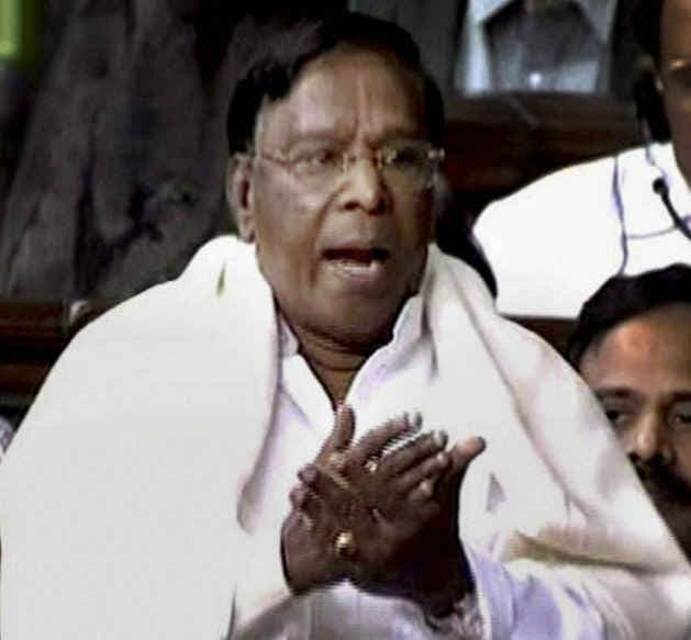 पुडुचेरी में नारायणसामी ने सरकार बनाने का दावा पेश किया