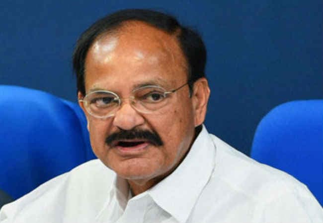 दिल्ली को पूर्ण राज्य का दर्जा देने पर कोई सर्वसम्मति नहीं : वेंकैया नायडू