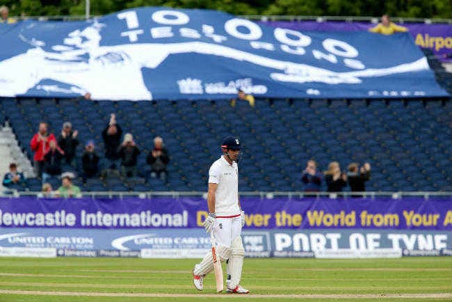 कुक का रिकार्ड, इंग्लैंड ने श्रीलंका को नौ विकेट से हराया, श्रृंखला पर कब्‍जा