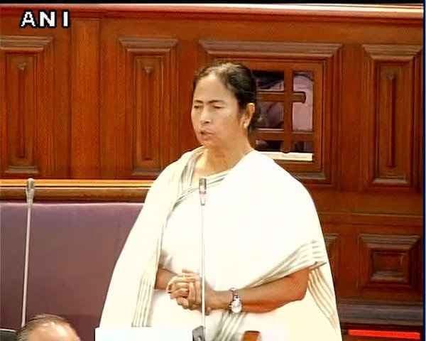 विधानसभा के पहले संबोधन में बोलीं ममता, सरकारी खर्च पर हो चुनाव
