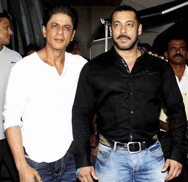 शाहरुख-सलमान पर कोर्ट ने फैसला सुरक्षित रखा, मंदिर में जूते पहने दिखे थे दोनों कलाकार