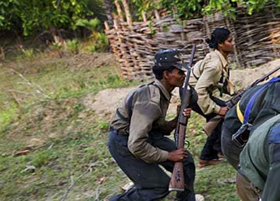 JHARKHAND: नक्सलियों ने कई मुखिया से की मांग, अपने क्षेत्र से 10-10 बच्चे दिलाओ