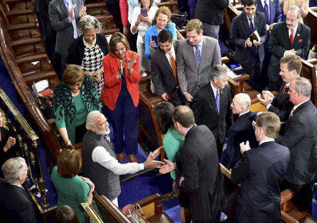 अमेरिकी मीडिया की सुर्खियां बटोरने में कामयाब रहे नरेंद्र मोदी