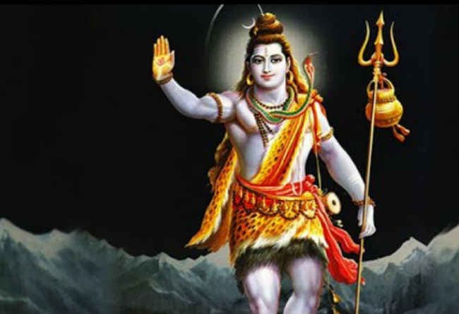 इन मंत्रों से करें भगवान शिव की पूजा, चंद्र दोष का करें निवारण