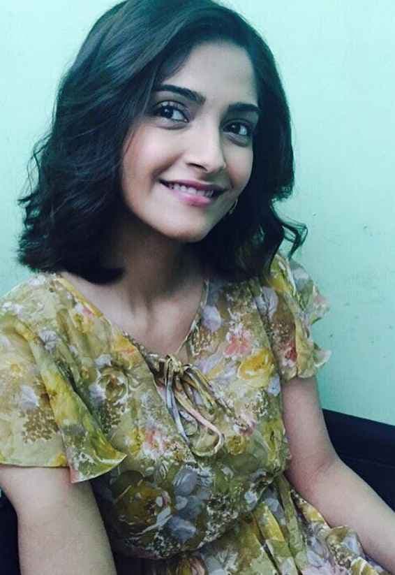 वीरे दी वेडिंग के लिए तैयार सोनम कपूर, इंस्ट्राग्राम पर की घोषणा