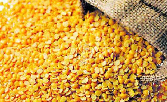 सरकार की निगाह बफर स्टॉक पर, आयात के जरिये दाल की कीमतों पर नियंत्रण की तैयारी
