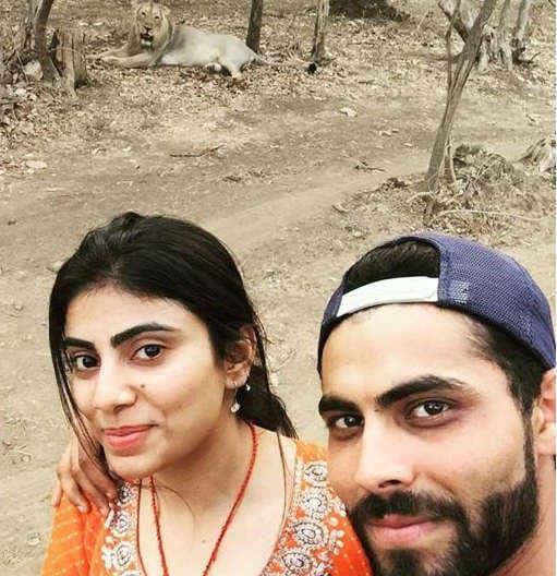 शेर के साथ ‘सेल्फी'' लेकर बुरे फंसे रविंद्र जडेजा