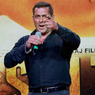 सलमान खान का रेप बयान मामला पहुंचा थाने