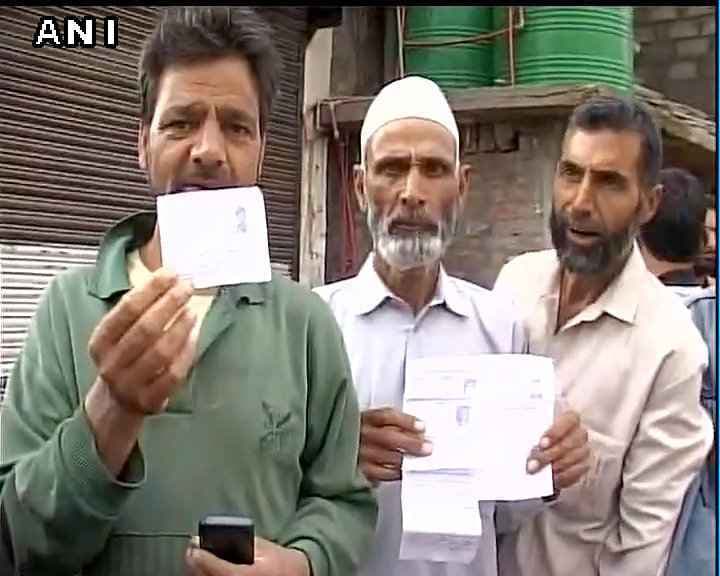 अनंतनाग उपचुनाव: महबूबा का ''लिटमस टेस्ट'' जारी, 10 बजे तक 9.89 प्रतिशत वोटिंग