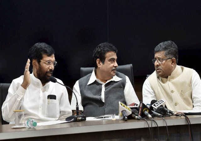 केंद्रीय कैबिनेट : नयी टेक्सटाइल नीति को मंजूरी