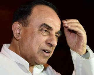 फिर फूटा ''स्वामी बम''- अरविंद सुब्रमण्यम को बताया नरेंद्र मोदी का दुश्‍मन!