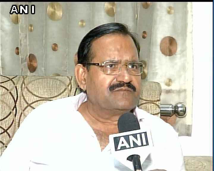 खान हत्याकांड: भाजपा और आप में खिंची तलवार, तंवर ने केजरीवाल को बताया मानसिक रोगी