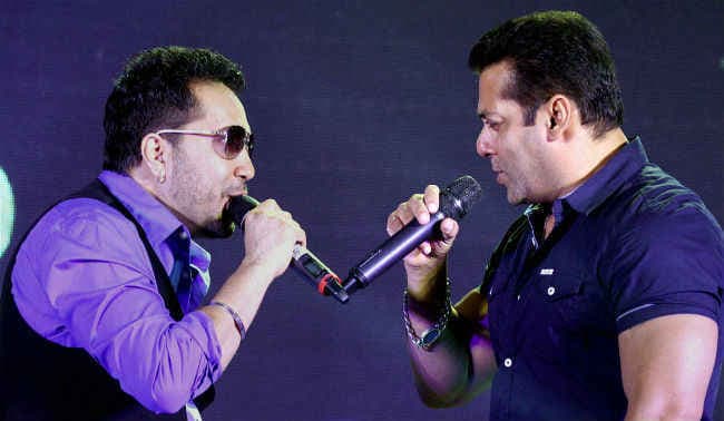 ये क्‍या! सलमान की देखादेखी क्‍या बोल गये मीका सिंह ?