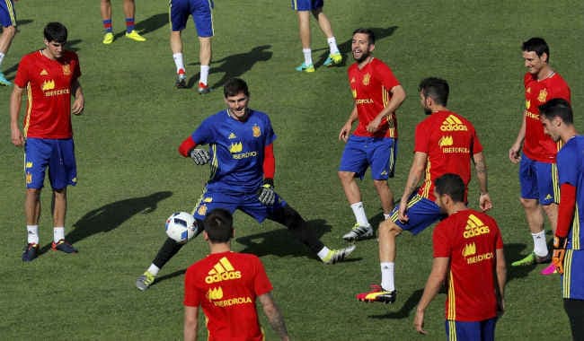 यूरो कप : मेजबान फ्रांस से बदला चुकता करने उतरेगा आयरलैंड