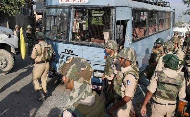 CRPF काफिले पर हमला: कल पंपोर जायेगा गृह मंत्रालय का दल, पाक करना चाह रहा है भारत को अस्थिर