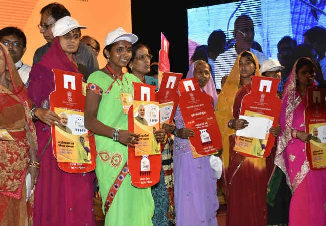 बिहार में PM मोदी की महत्वाकांक्षी योजना उज्ज्वला का शुभारंभ