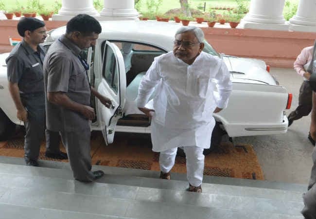 बिहार कैबिनेट की बैठक में 11 एजेंडों पर लगी मुहर, गांवों में सोलर प्लेट से बिजली उत्पादन का प्लॉन