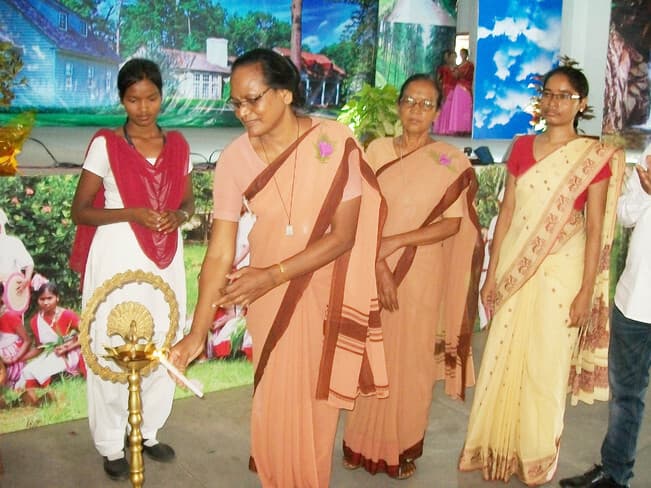 नैतिक मूल्यों की जानकारी जरूरी : हिरमीना