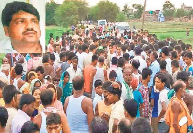 बिहार : बांका में रालोसपा नेता की हत्या, बाइक सवार तीन अपराधियों ने मारीं गोलियां