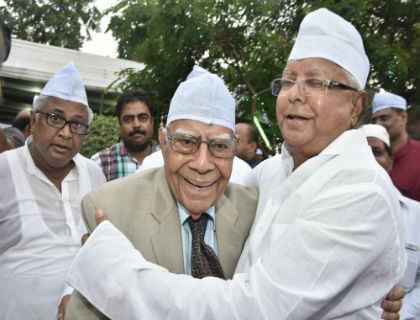 लालू ने कहा, भाजपा वाला डर से नहीं आया इफ्तार पार्टी में