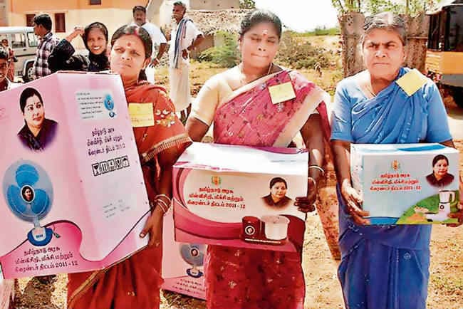 सब्सिडी : कल्याण या राजनीति? मुफ्तखोरी के दुष्चक्र में फंसता देश