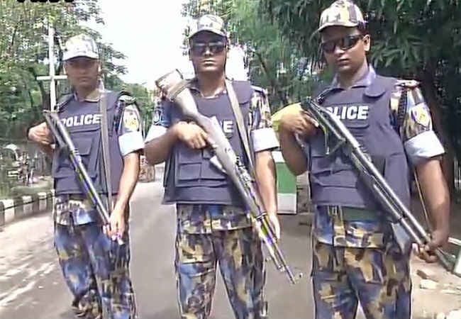 बंधकों की हत्या करने वाले बांग्लादेशी समूह से थे, IS से नहीं : मंत्री