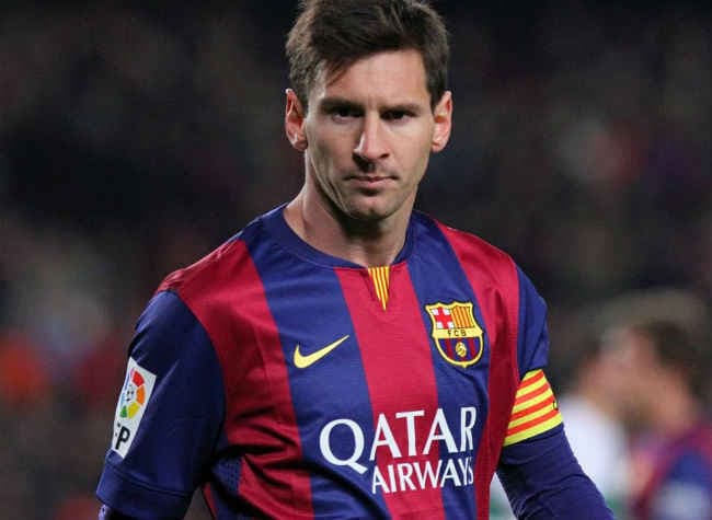 अर्जेंटीनी प्रशंसकों ने मेस्सी से राष्ट्रीय टीम में वापसी का किया आग्रह