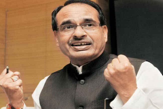 शिवराज ने अपने करीबियों को दी अहम विभागों की जिम्मेदारी