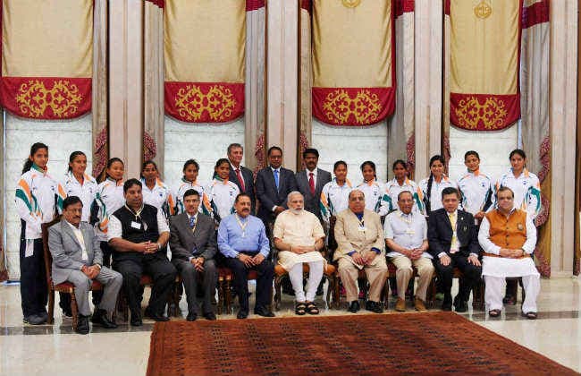पीएम मोदी ने रियो जाने वाले खिलाडियों से मुलाकात की, शुभकामनाएं दी