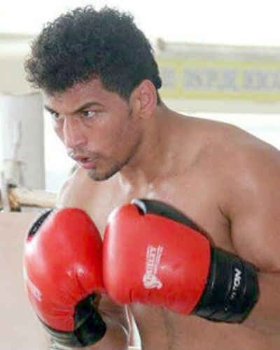 ओलंपिक के लिए क्वालीफाई करने से मात्र एक जीत दूर भारतीय मुक्केबाज नीरज