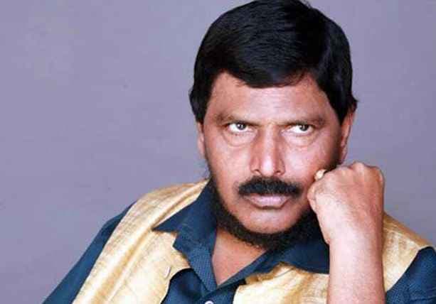 अठावले ने कांग्रेस पर साधा निशाना, उत्तरप्रदेश में भाजपा के लिए प्रचार करने को तैयार