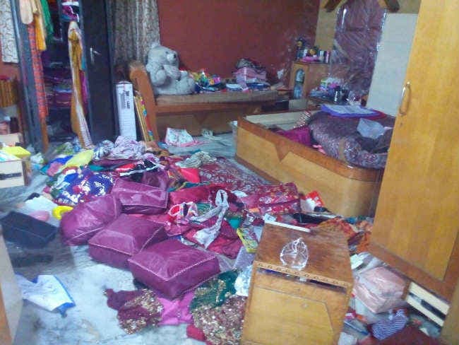 धनबाद के निरसा में व्यवसायी के घर से 25 लाख से ज्यादा की लूट