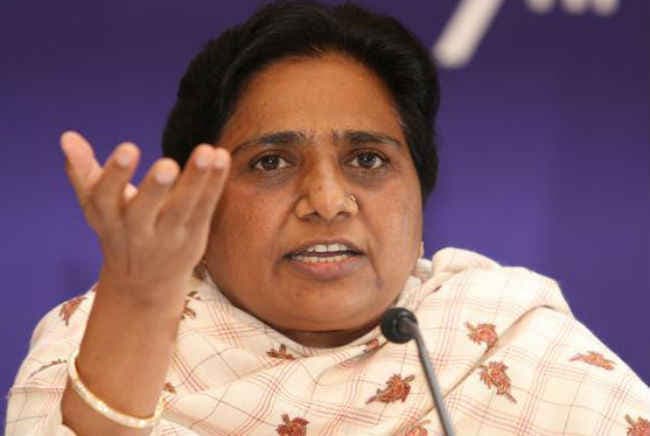 शाह के बयान से झलकती है जातिवादी और जलन भरी मानसिकता : मायावती